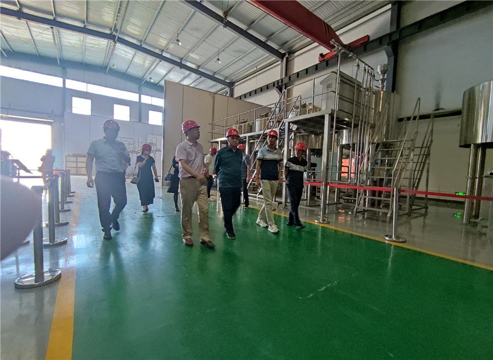  携手并肩，共赢未来——热烈欢迎餐饮协会领导莅临山东天泰参观指导