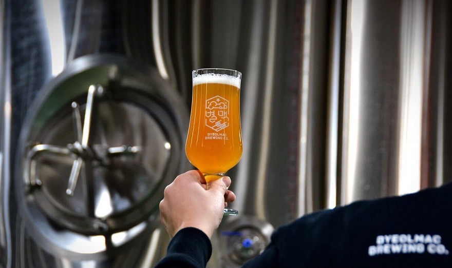 精酿啤酒之如何选择合适的啤酒发酵罐？