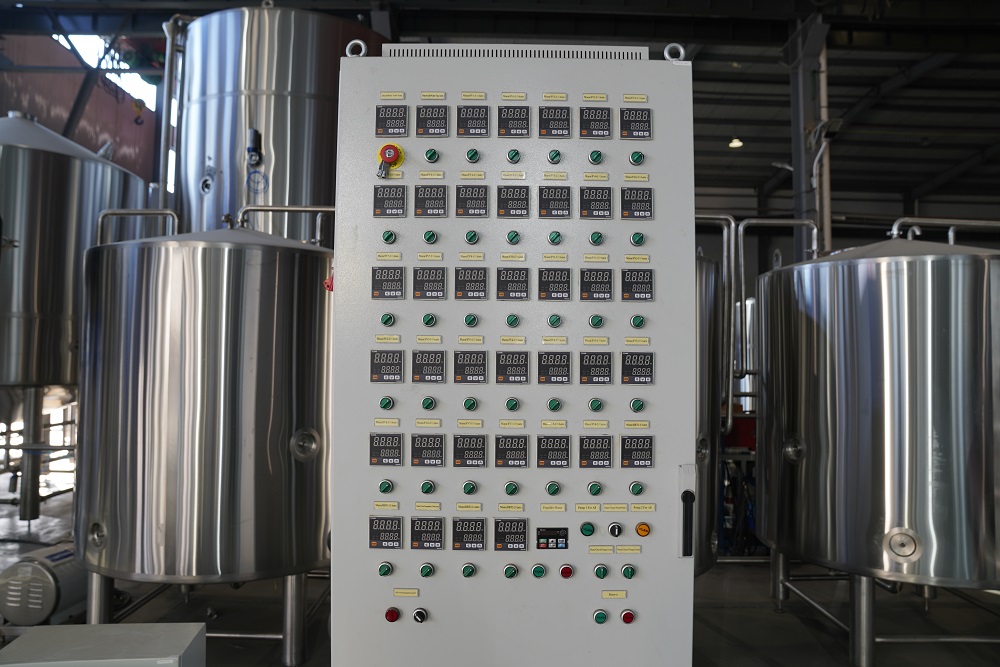天泰PID精酿啤酒控制系统控制柜